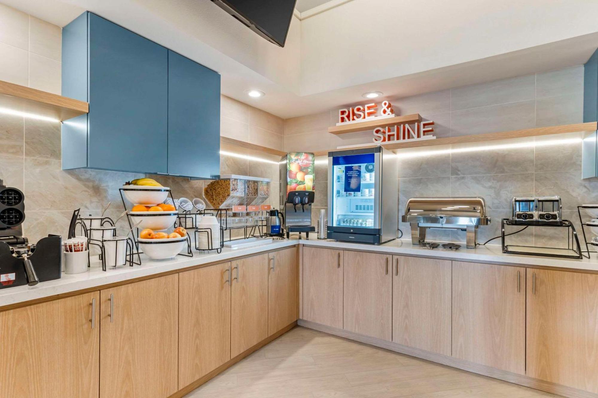Comfort Inn Marina On The Monterey Bay מראה חיצוני תמונה